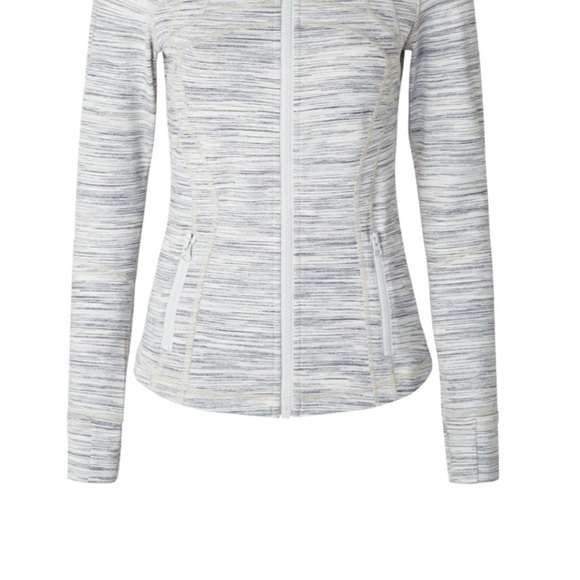 Lululemon Define Jacket in white and gray "space dye" fabric. Size 6. - Picture 2 of 4